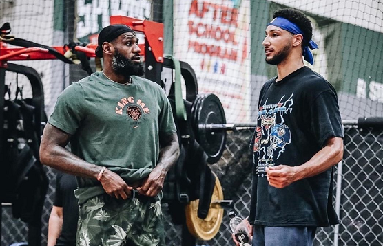 球的争夺还 球的争夺还