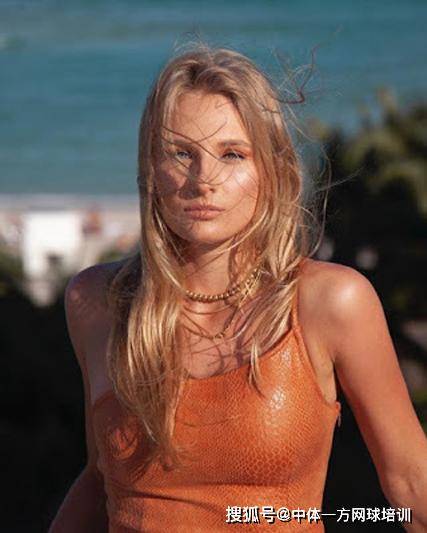 赛中一人贡 赛中一人贡